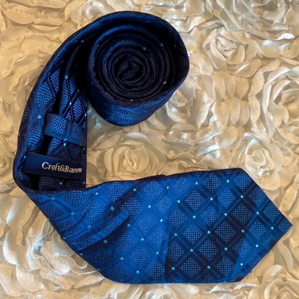 New Croft & Barrow mens plaid‎ striped tie